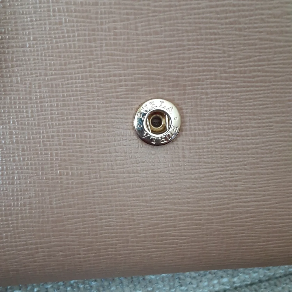 Furla chic wallet